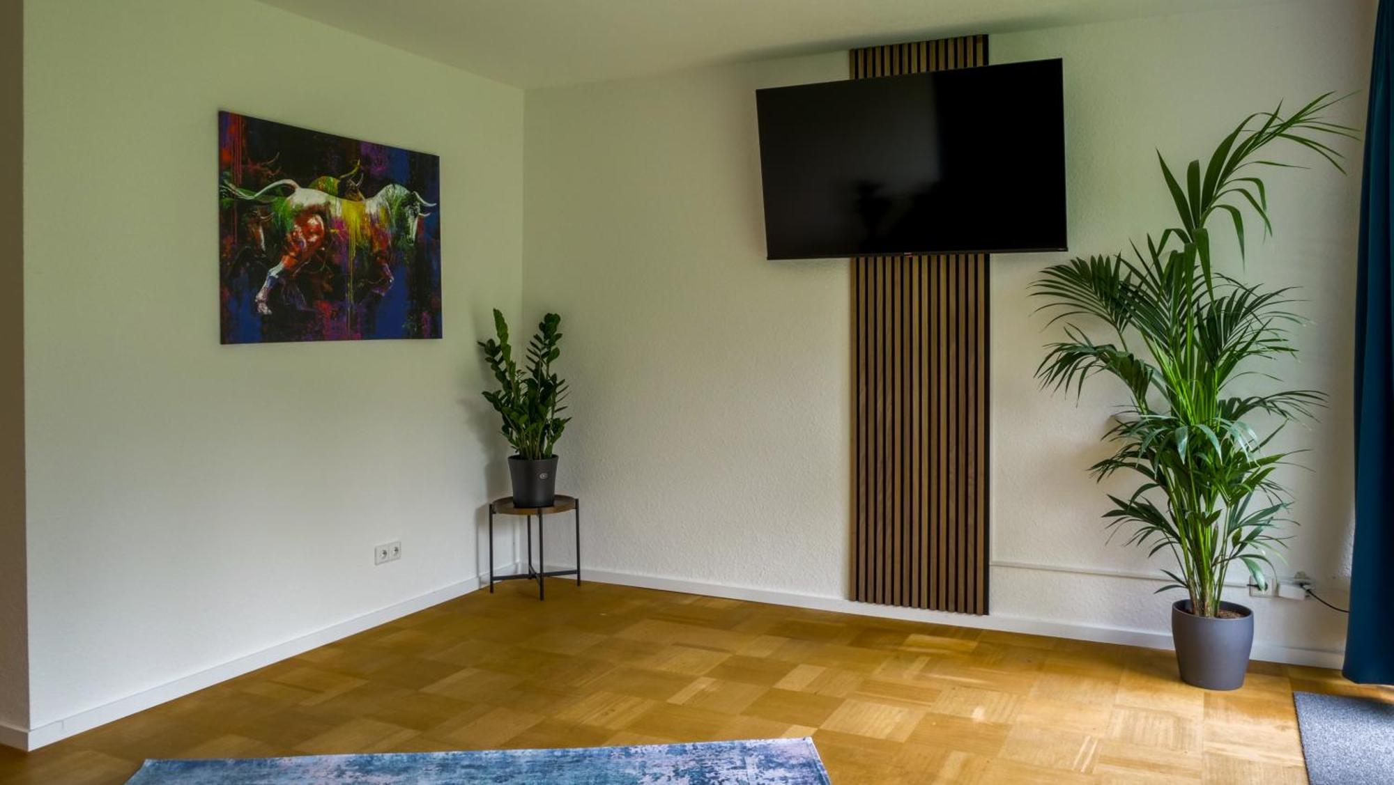 Gross, Modern, Zentrumsnah Mit Parkplatz Und Garten Ульм Экстерьер фото